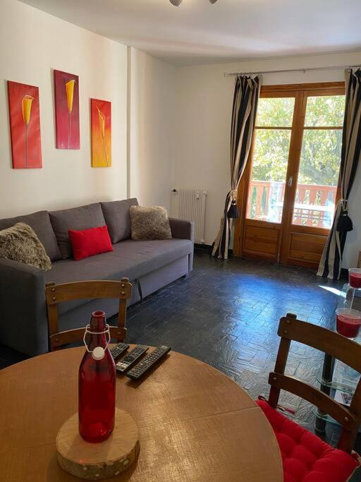 Charmant Appartement Renove Au Coeur Du Village Saint-Martin-Vésubie Eksteriør billede